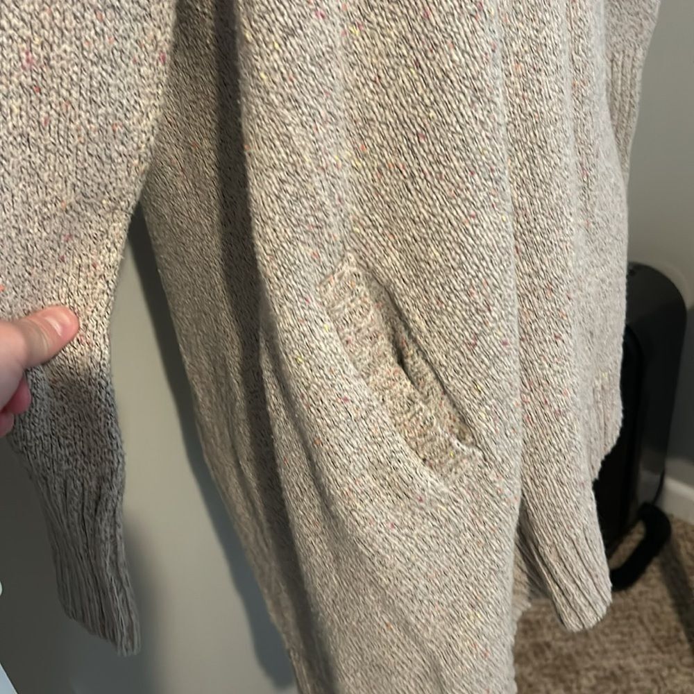Cabi XS sweater cardigan style #900   B - Picture 8 of 10